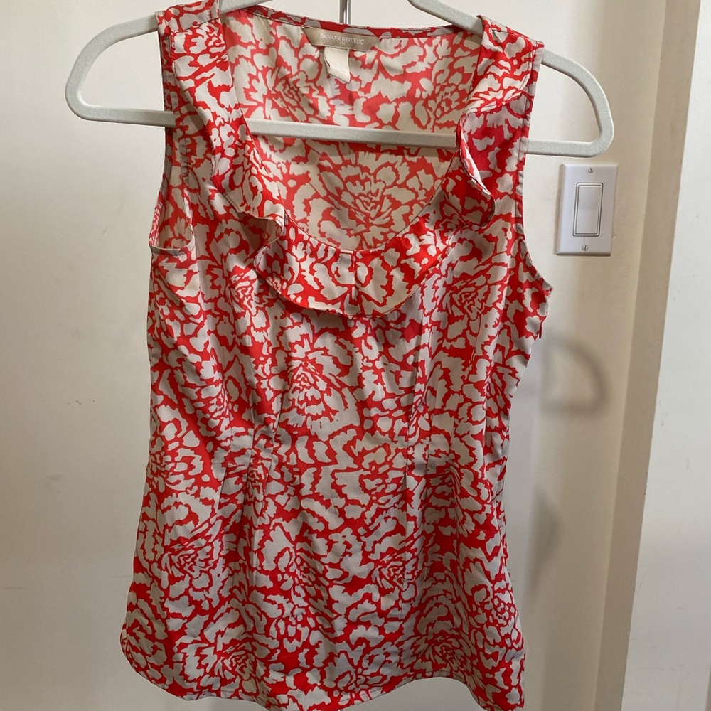 Flutter neck spring top / blouse